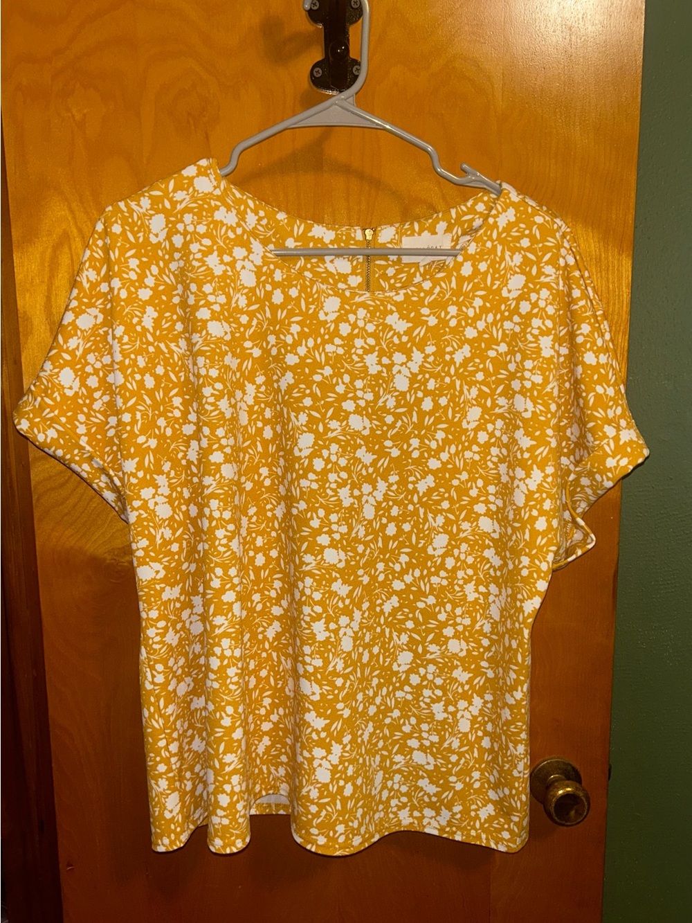 Women's Yellow Floral Short-Sleeve Blouse